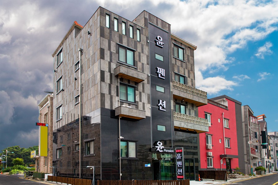 Daecheon Yun Pension