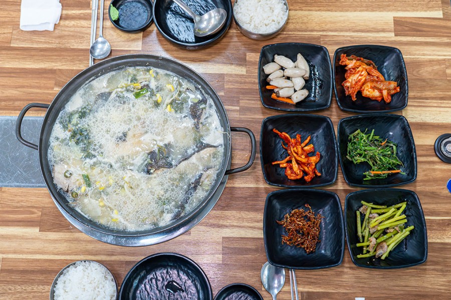 통큰해물뚝배기&삼합